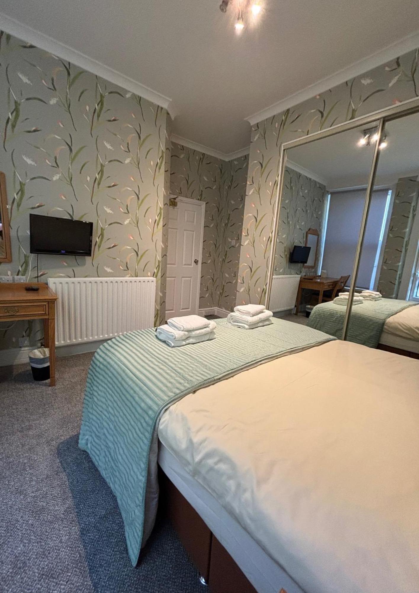 Welbeck Hotel & Apartments Douglas Exterior foto